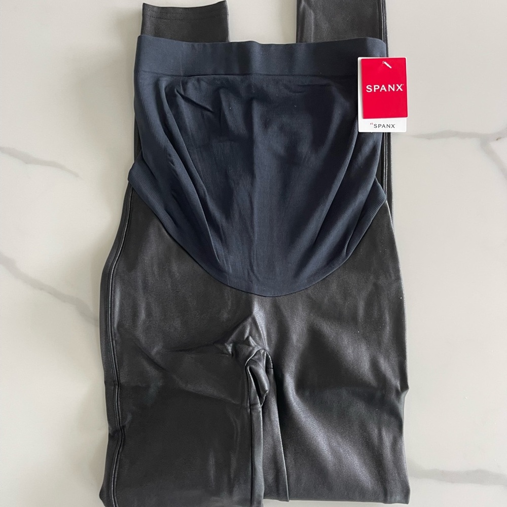 NWT, MATERNITY SPANX Mama Faux Leather Leggings.